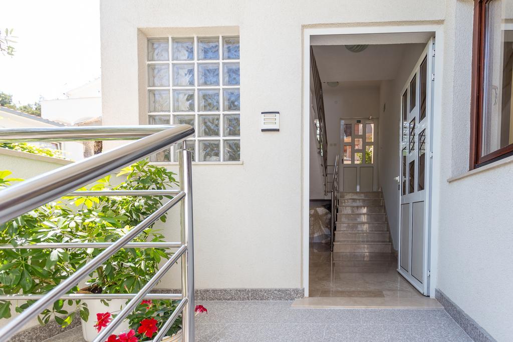 Apartments In Villa Top Τρογκίρ Εξωτερικό φωτογραφία